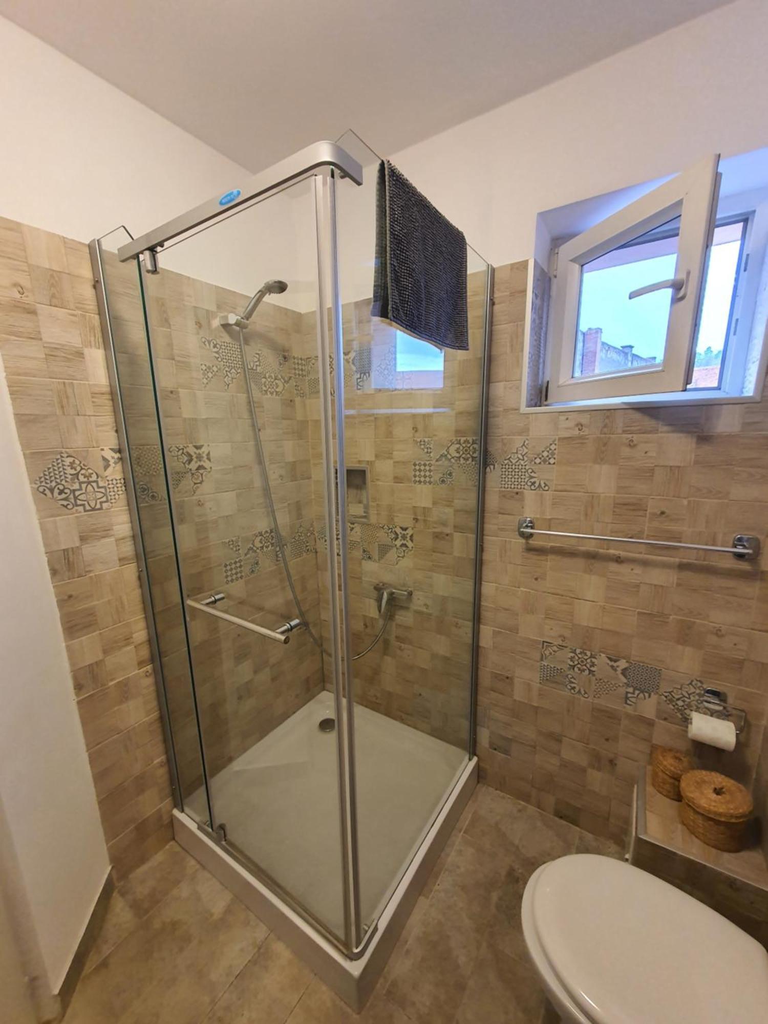 Casa 3*