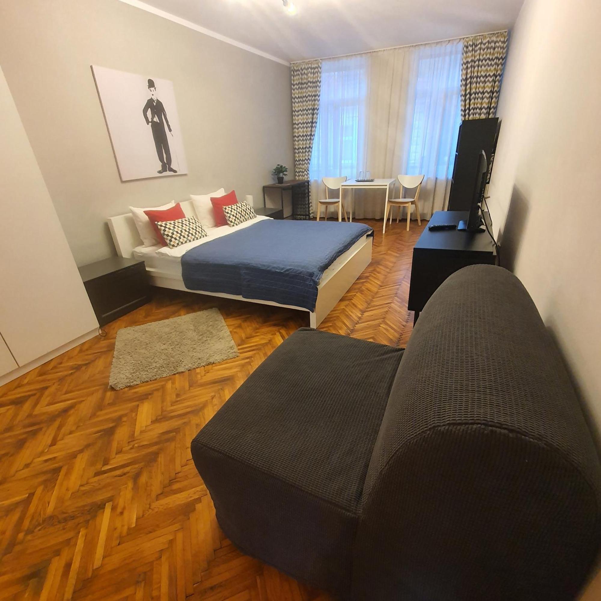 Casa 3*